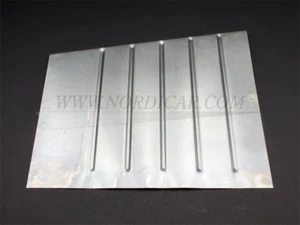 Chapa de suelo delantera derecha dúo Volvo VP210RV - Imagen 1 de 2