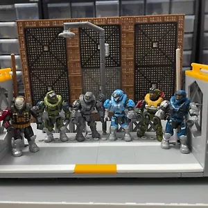 From MEGA Halo UNSC Falcon Sweep - Complete Noble Team (The 6 Characters Only) - Picture 1 of 6