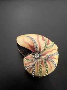 "Caja de baratijas Rucinni pintadas a mano diamantes de imitación esmalte dorado crema concha de mar 2""" - Imagen 1 de 12
