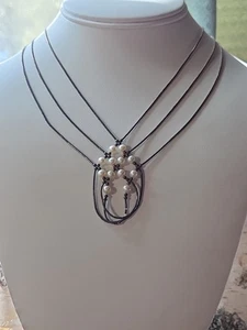 Collana vintage Navajo fatta a mano con perline sterling liquide 16" 8,8 grammi - Foto 1 di 9