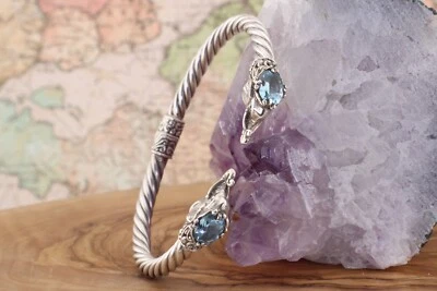 Pulsera artesanal de plata de ley 925 y topacio azul elefante Foto 1 de 4
