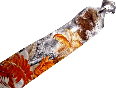 ]] Corbata de seda tejida floral multicolor Gianfranco Ferre L58" x 3,5" W Foto 1 de 4