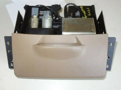 91 92 93 94 Ash Tray Lighter Oldsmobile 98  OEM 1991 1992 1993 1994 FREE SHIPPIN - Image 1 of 4