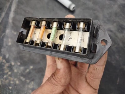 1980-1987 Jaguar XJ6 XJ12 Fuse Box Block Panel  Fuses Fuse Right Side Series 3 - Image 1 of 4