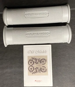 Harley Aermacchi 1961 Sprint Model C NEW Hand Grip Set 56222-61P & 56223-61P - Picture 1 of 1