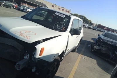 2019 Jeep Renegade Transmission OEM 52K Miles - LKQ434005445 - Image 1 of 4