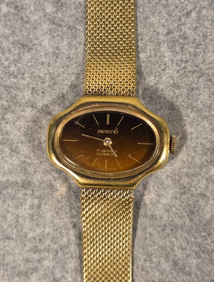 Vintage Rare Merano de Geneve UFO Style Ladies Winding Watch 17 Jewels Swiss - Image 1 of 4