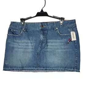 Gonna jeans blu denim nuova con etichette Y2K Aeropostale farfalla ricamata orlo grezzo taglia 12 - Foto 1 di 11