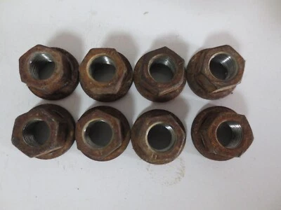 Polaris Sportsman 700 2004 EFI ATV usado OEM 8 tuercas de rueda Foto 1 de 2