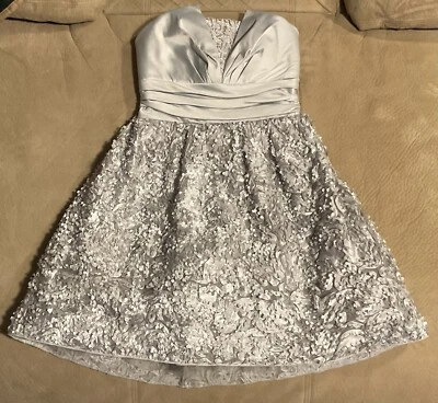 Nuevo con etiquetas Vestido XOXO Gris Plateado Ajuste y Acampanado Tul Plateado Juniors Talla 3 Foto 1 de 4