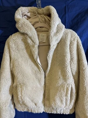 Chaqueta Bomber Mujer (M) Inclinación Completa. Chaqueta con capucha de piel falsa. Usado. Foto 1 de 4