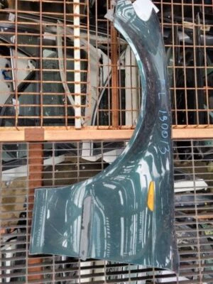 99 00 01 BMW 740IL E38 LH GUARDABARROS PLATEADO Foto 1 de 4