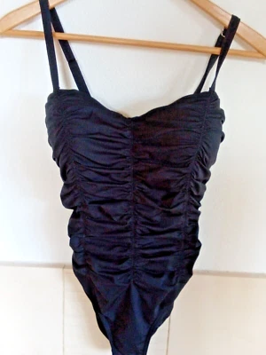 Palmers Badeanzug Gr. 44/46 Cup C, vorgeformt - Bild 1 von 4