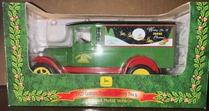 Ertl John Deere 1/25 1927 Graham Panel delivery Van Christmas 1999 #15028 - Picture 1 of 1