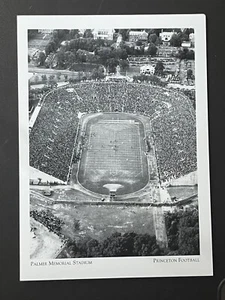 POSTKARTE - NEUES TRIKOT, PRINCETON FOOTBALL - PALMER MEMORIAL STADIUM - REPRO - Bild 1 von 2