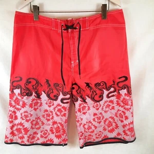 Nylon Boardshorts, rot/schwarz geblümt, Drachen Design mit Tasche  - Bild 1 von 12