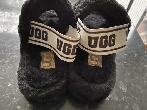 UGG Furry Sandals s3