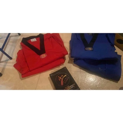 taekwondo sparring dobok uniform gear (size 4 and 5) + dvd, adult size - Image 1 of 4