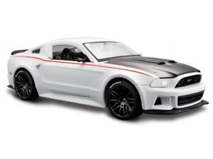 FORD MUSTANG GT 1:24 Scale Diecast Car Model Die Cast Cars Models White