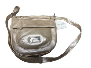 Bolso Bandolera Nine West Nuevo con Etiquetas Color Crema Cierre con Cremallera 9H X 9L Cierre con Botones - Imagen 1 de 13