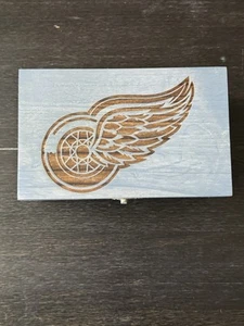 Detroit Red Wings Laser Engraved Decorative Keepsake Box 8.3 X 5.2 X 3.5 Inch - Picture 1 of 4