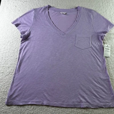 NUEVO CON ETIQUETAS Caslon Púrpura Flor Cuello en V Bolsillo Camiseta Camiseta Top Para Mujer Talla L Minimalista Foto 1 de 4