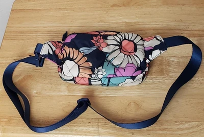 Riñonera acolchada floral para mujer Vera Bradley azul marino multicolor Foto 1 de 4