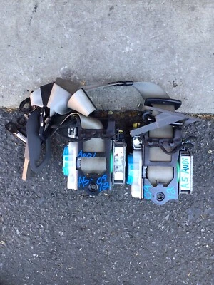 Audi A5 Coupe-Cintos de segurança dianteiros ambos os lados 2009-2010-2011-2012 - Imagem 1 de 4