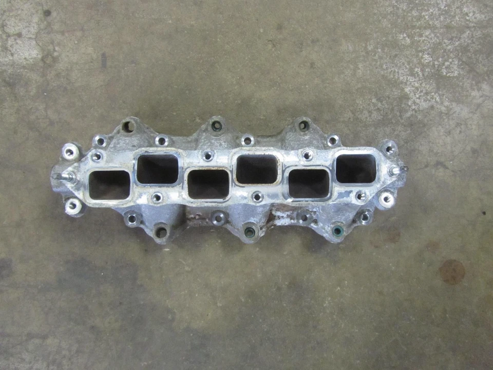 Нижний впускной коллектор двигателя 11-12 INFINITI G25 2,5 л полный привод DOHC VQ25HR - Изображение 1 из 4