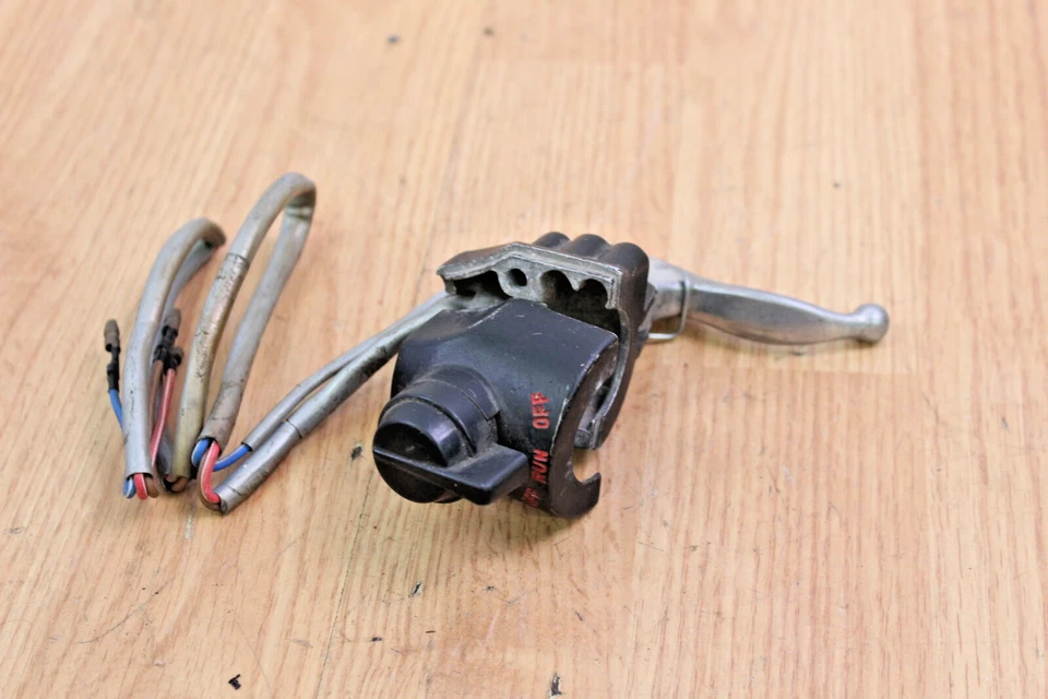 Interruptor de manillar izquierdo Yamaha TX650A 1973 con palanca de descompresión Foto 1 de 4