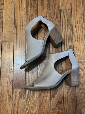 Mujer Lucky Brand Gris Puntera Abierta Cuero Grueso Informal Tacones Talla 7M 7 37.5 Foto 1 de 4