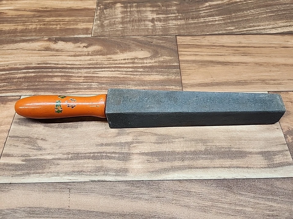 Cuchillo Piedra Afilar Vintage Marca Carborundum Nº 57 Mango Madera Naranja Foto 1 de 4
