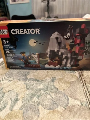 LEGO Pirates: Scary Pirate Island (40597) - Retired Set - New in Sealed Box - Image 1 of 4