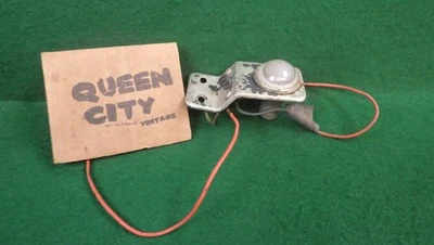 Ford años 50 bajo tablero luz de cortesía ¡Funciona! 1951 1952 1953 1954 1955? Foto 1 de 4