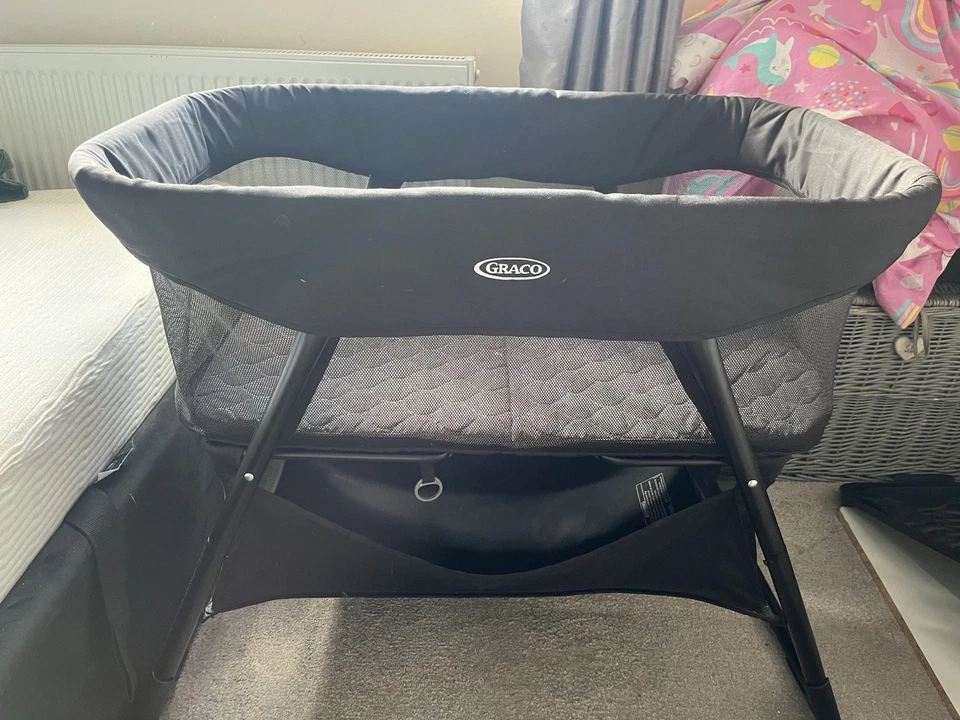 Graco Side By Side Baby Bassinet Travel Cot Foldable Next To Me - Image 1 of 4