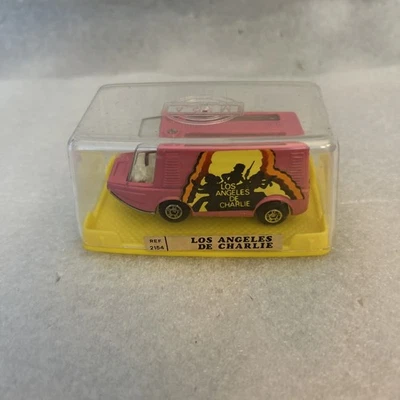 No Majorette / Mira Stretcha Fetcha Charlie Angel’s Foto 1 de 4