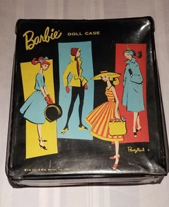 BAMBOLA BARBIE 1961 con CUSTODIA VINILE NERA CODA DI CAVALLO E TANTI ACCESSORI spedizione gratuita - Foto 1 di 12