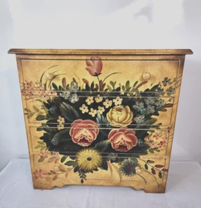 Vintage Holz floral bemalt Tischplatte Schrank Kommode mit 4 Filz gefütterte Schubladen - Bild 1 von 13