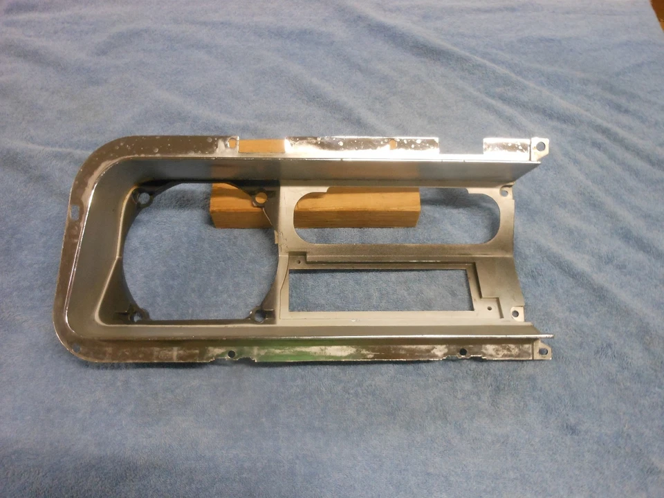 Buick Skylark 1965 tablero bisel moldura Foto 1 de 1