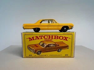 Matchbox Lesney Regular Wheels # 20 TAXI CAB *RARE PAINTED SILVER BASE* - Picture 1 of 11