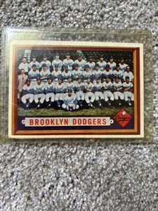 1957 Topps #324 Brooklyn Dodgers - Sandy Koufax Duke Snider - NM Corners *NC57