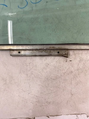 Puerta trasera derecha vidrio usado se adapta: Toyota Camry 2015 trasero derecho grado A Foto 1 de 4