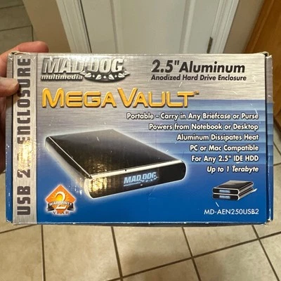 Mad Dog IDE HDD Mega Vault 2.5” Anodized Drive Enclosure USB 2.0 No DC Cable - Image 1 of 4