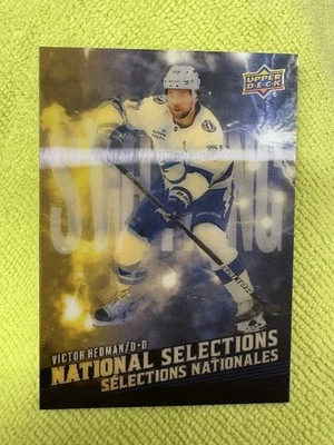 2025-26 TIM HORTONS SELECCIONES NACIONALES VICTOR HEDMAN 3D SP #NS-7. RELÁMPAGO. Foto 1 de 4