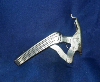 Vespa GTS 300 Scooter Frontal Izquierdo Pie Pedal Reposapiés Cromo Fabricante de Equipo Original con Garantía Foto 1 de 4