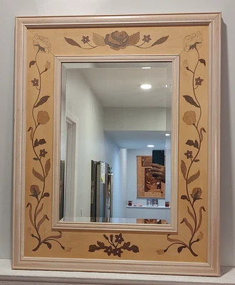 ESPEJO CON INCRUSTACIONES DE RÍO HUDSON - ROSETA BLANCA ENCALADA COUNTRY - 25 X 31 #2 Foto 1 de 4