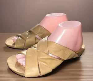 Womens Vionic Juno Tan leather Slide Sandals Braided Sz 8.5 - Picture 1 of 8