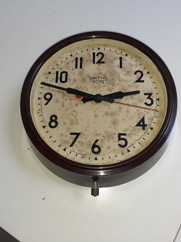 VINTAGE SMITHS  SECTRIC BAKELITE ELECTRIC WALL CLOCK Cover