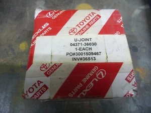 NEW OEM Toyota U-Joint 04371-36030 - Imagen 1 de 1