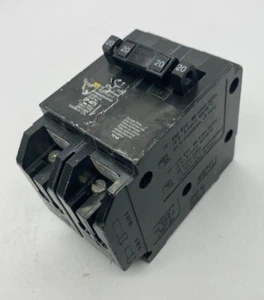 HOMT2020220 Homeline Square D Quad Two 1 Pole 20 Amp One 2P 20A Plug In Breaker - Picture 1 of 14